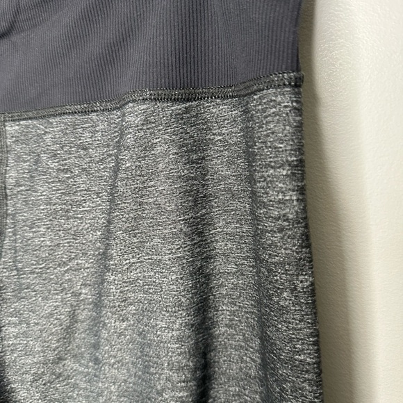 Lululemon Clam Digger Crops Heathered Deep Coal Size 6 - Picture 9 of 10